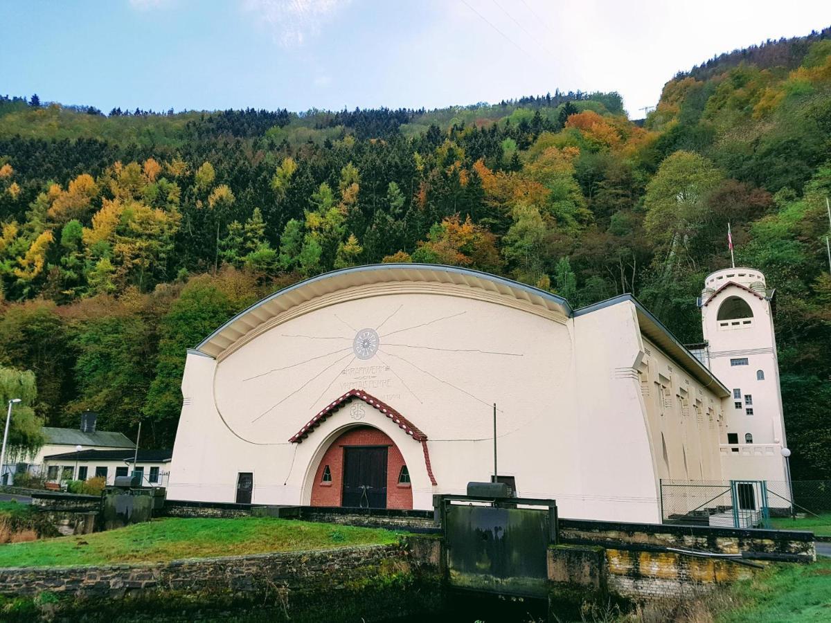 ホテル Gasthof Burg Hausen ハイムバッハ エクステリア 写真